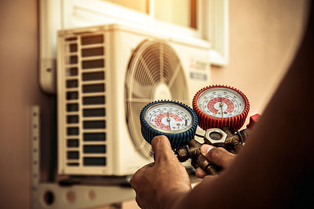 Professional Ac Installation technician working in Winthrop, MN